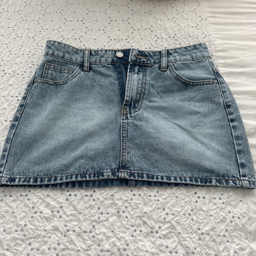 Shein small Jean skirt